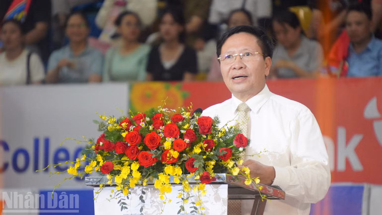 Ông Vũ Hải Quang, Phó Tổng Giám đốc Đài Tiếng nói Việt Nam (VOV) phát biểu khai mạc giải. (Ảnh: THÀNH LÊ)