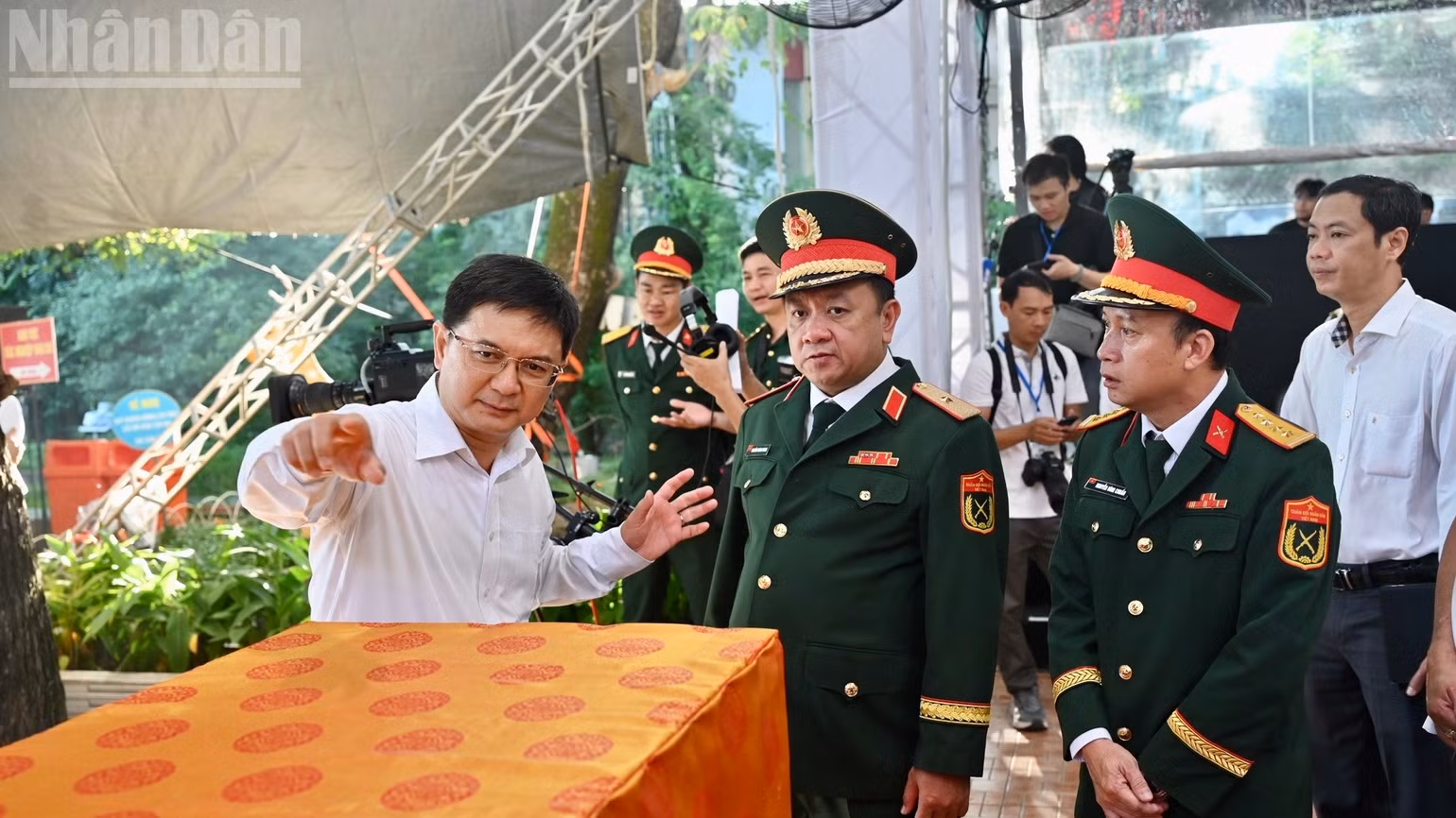 ndo_tl_img-6960.jpg