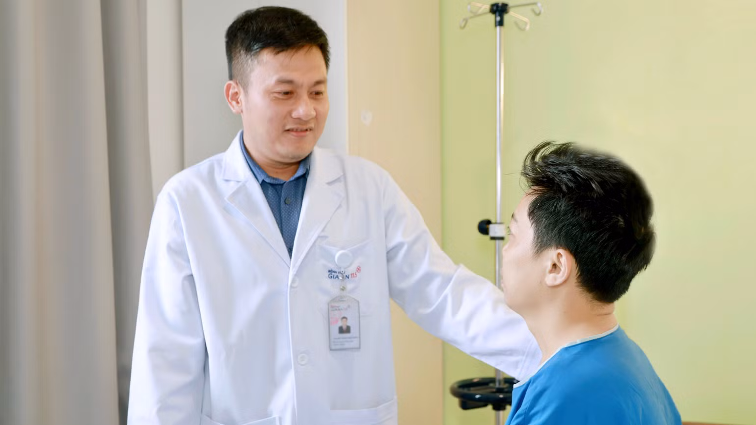 tham-kham-benh-nhan-mac-thalassemia-sau-phau-thuat-2.jpg