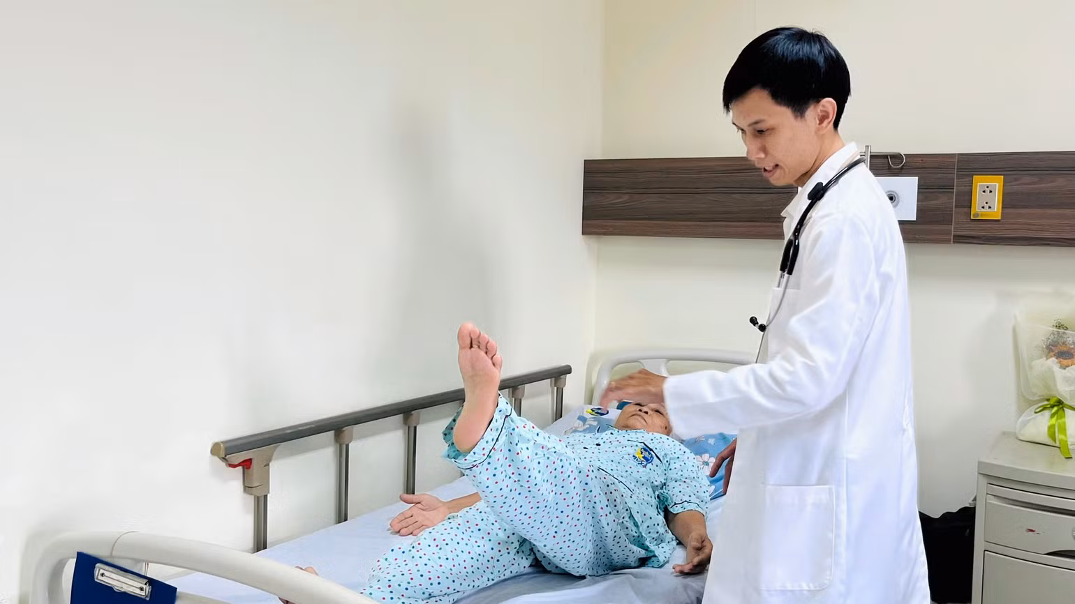 hinh-anh-bs-va-bn-3.jpg