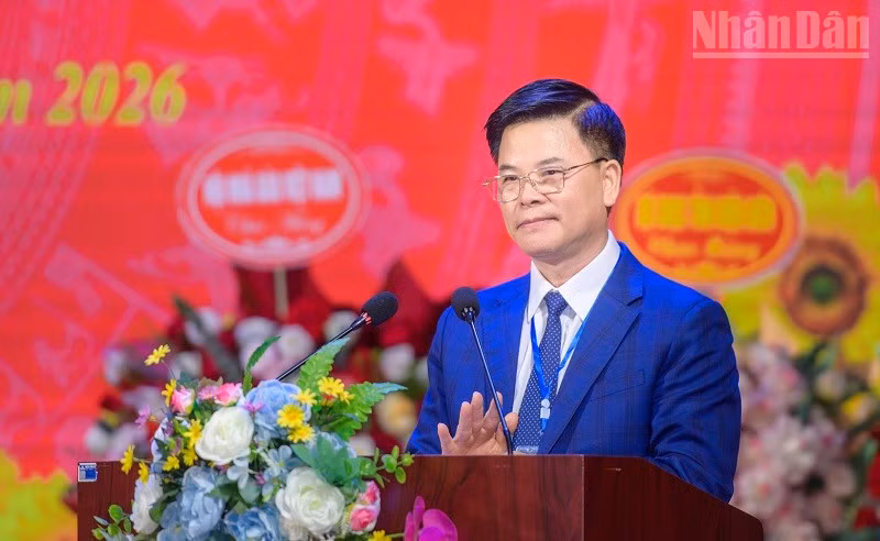 Đồng chí Vũ Văn Thượng, Giám đốc Báo và Phát thanh, Truyền hình Điện Biên được tín nhiệm bầu giữ chức Chủ tịch Hội Nhà báo tỉnh Điện Biên khóa VIII.