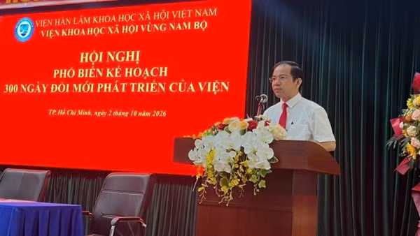 Phó Giáo sư, Tiến sĩ Vũ Tuấn Hưng, Viện trưởng Viện Khoa học xã hội vùng Nam Bộ phát biểu tại sự kiện. (Ảnh: CTV)