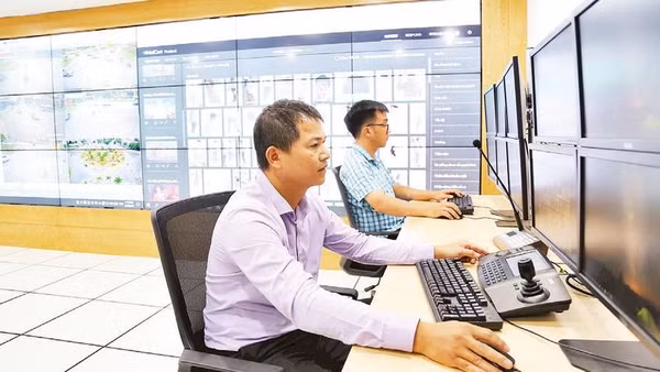 Điều hành hệ thống giám sát bằng hỉnh ảnh tại phường Bắc Giang.