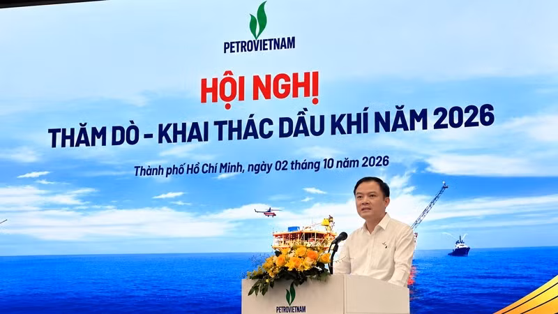 Chủ tịch Hội đồng thành viên Petrovietnam Lê Ngọc Sơn phát biểu tại hội nghị. (Ảnh: HIỀN ANH) 11.jpg