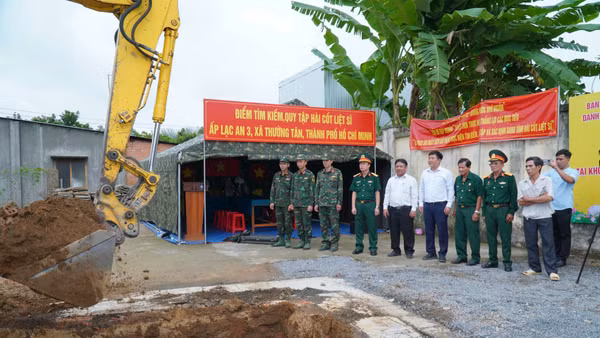 Quang cảnh khu vực tìm kiếm, quy tập hài cốt liệt sĩ tại ấp Lạc An 3. (Ảnh: Bộ Tư lệnh Thành phố Hồ Chí Minh)