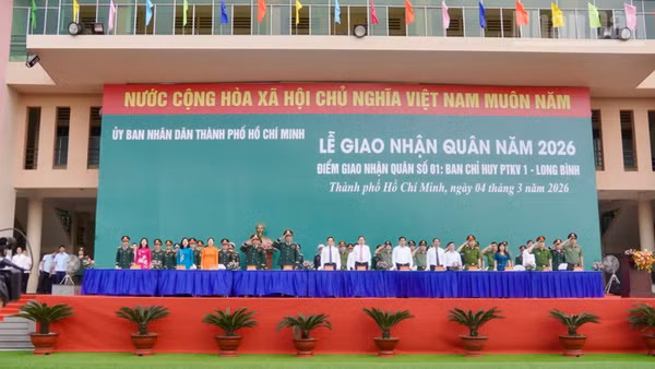 Đại biểu dự lễ giao nhận quân năm 2026.