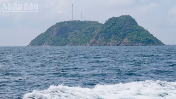Đảo Hòn Chuối thuộc xã Sông Đốc, tỉnh Cà Mau. (Ảnh: LÊ THÀNH)