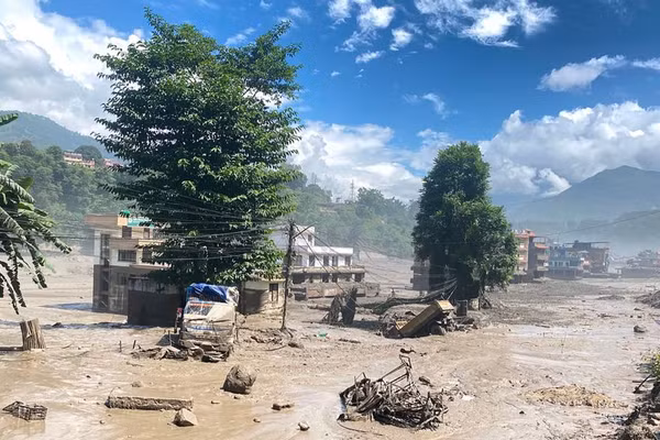 Một khu vực bị ảnh hưởng bởi lũ quét tại huyện Nuwakot, Nepal. (Ảnh: Tân Hoa xã)