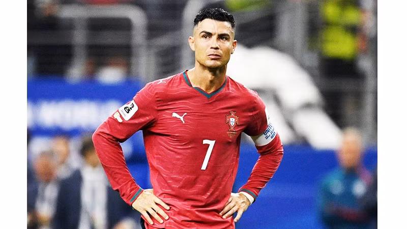 Cristiano Ronaldo rời tuyển, và bỏ ngỏ khả năng giã từ Bồ Đào Nha sau mâu thuẫn với tân HLV Jorge Jesus.