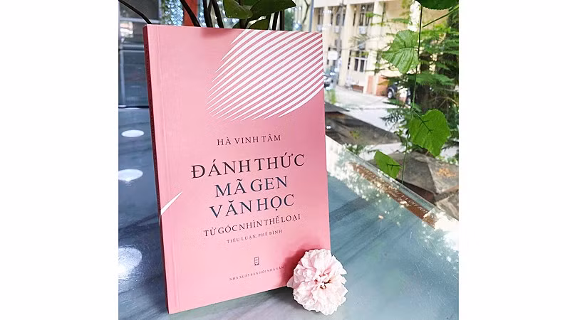 Mã gen văn chương và niềm tha thiết làm nghề