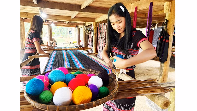 Đưa sức sống mới vào giá trị cổ xưa