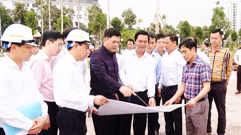 Bí thư Tỉnh ủy Bắc Ninh Nguyễn Hồng Thái kiểm tra tiến độ triển khai dự án trên địa bàn.