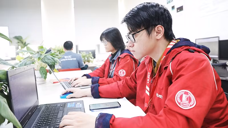 Việc sáp nhập đại học không chỉ về mặt tổ chức, mà sâu xa hơn, là cuộc cải tổ toàn diện về tư duy quản trị và sứ mệnh đào tạo. Ảnh: ANH QUÂN