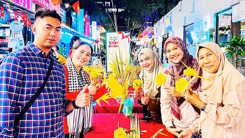 Thành phố Hồ Chí Minh đang tập trung nhiều giải pháp để tận dụng tiềm năng kinh tế cuối tuần.