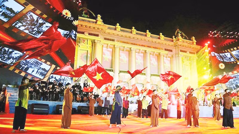 Hà Nội tổ chức nhiều hoạt động văn hóa nghệ thuật dịp kỷ niệm 81 năm Cách mạng Tháng Tám và Quốc khánh 2/9. 