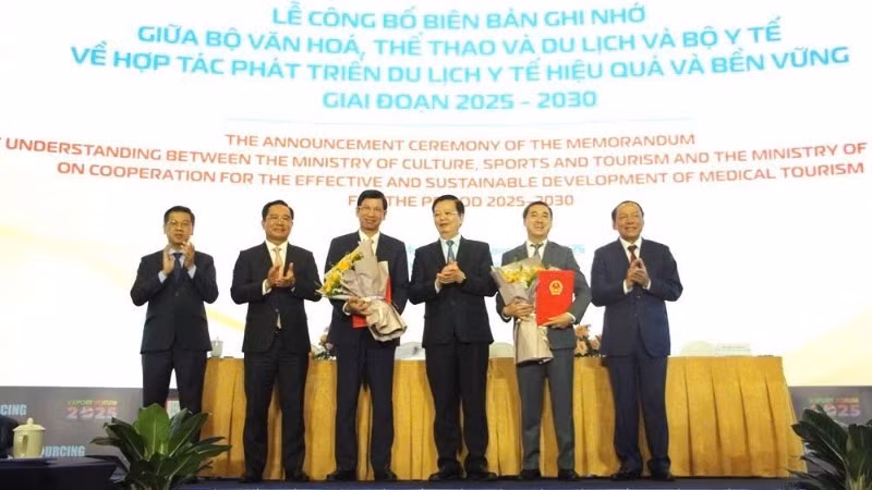 Lễ công bố biên bản ghi nhớ giữa Bộ Văn hóa, Thể thao và Du lịch và Bộ Y tế về hợp tác phát triển du lịch y tế hiệu quả và bền vững giai đoạn 2025-2030.