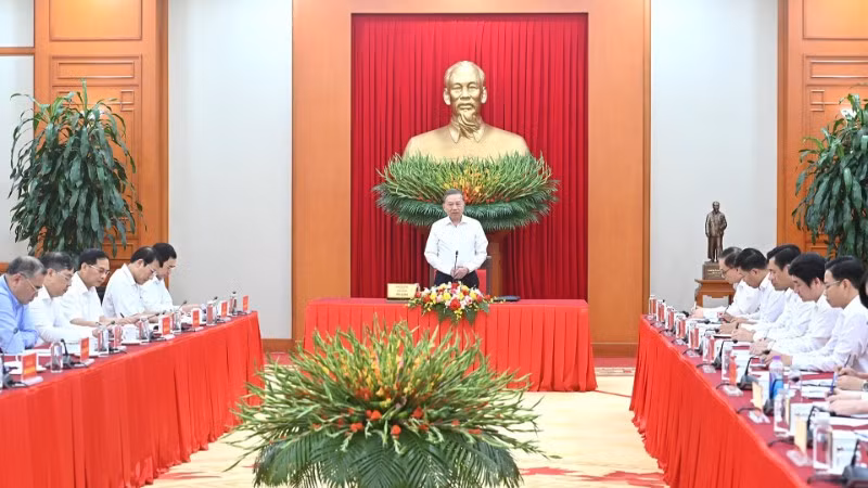 Tổng Bí thư Tô Lâm chủ trì làm việc với Đảng ủy Bộ Ngoại giao. (Ảnh: ĐĂNG KHOA)