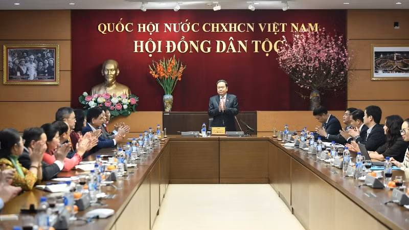 Chủ tịch Quốc hội Trần Thanh Mẫn chủ trì làm việc với Hội đồng Dân tộc của Quốc hội. (Ảnh: DUY LINH) 