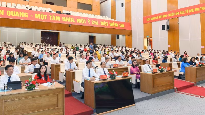 Đại biểu dự hội nghị.