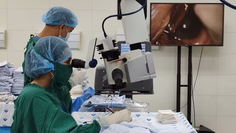 Phẫu thuật phaco tại Bệnh viện Mắt Thành phố Hồ Chí Minh. 