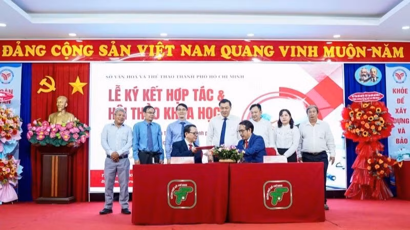 Ký kết hợp tác giữa Trung tâm Huấn luyện và Thi đấu thể dục thể thao Thành phố Hồ Chí Minh và Hội Y học Giấc ngủ Việt Nam.