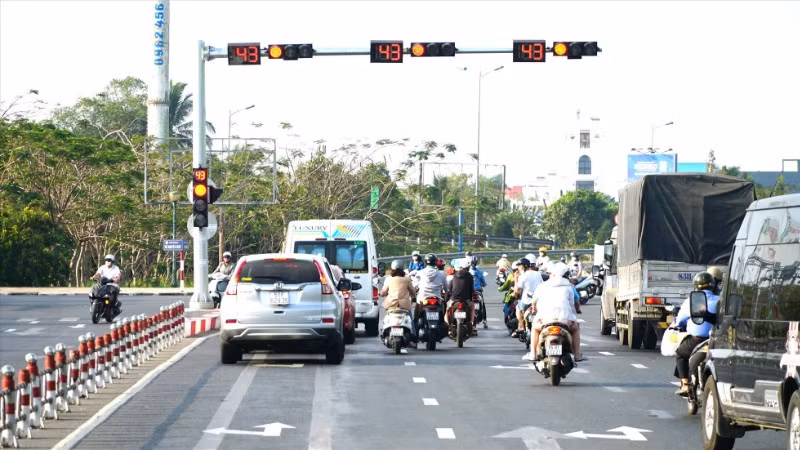 Hệ thống đèn tín hiệu đang được rà soát, nâng cấp, hiện đại hóa.