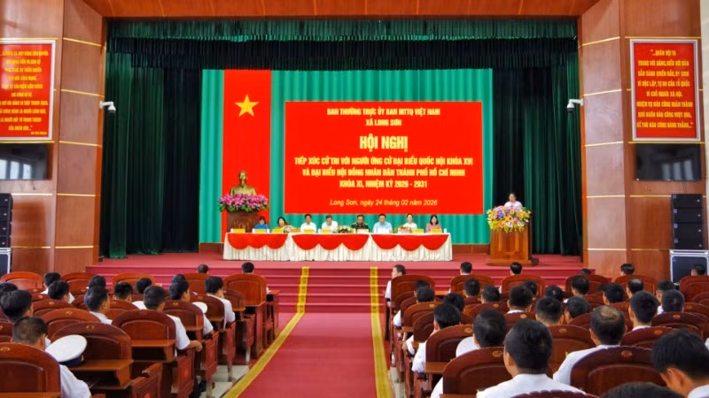 Hội nghị tiếp xúc cử tri để vận động bầu cử đại biểu Quốc hội Việt Nam khóa XVI và đại biểu Hội đồng nhân dân Thành phố Hồ Chí Minh khóa XI.