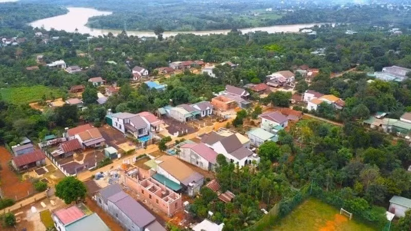 Nhờ được sự hỗ trợ, đầu tư của Đảng, Nhà nước thông qua các chưng trình, dự án nên nhiều vùng đồng bào dân tộc thiểu số tại Lâm Đồng đã được thay áo mới, với sự phát triển mạnh mẽ.