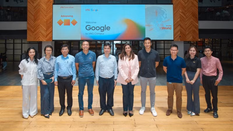 Các đại diện đến từ Google, VNG và Đại học Quốc gia Thành phố Hồ Chí Minh trong buổi làm việc tại VNG Campus-2.