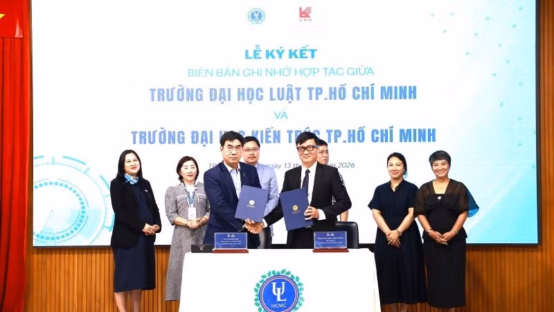 Lễ ký kết Biên bản ghi nhớ hợp tác giữa Trường đại học Luật Thành phố Hồ Chí Minh và Trường đại học Kiến trúc Thành phố Hồ Chí Minh.