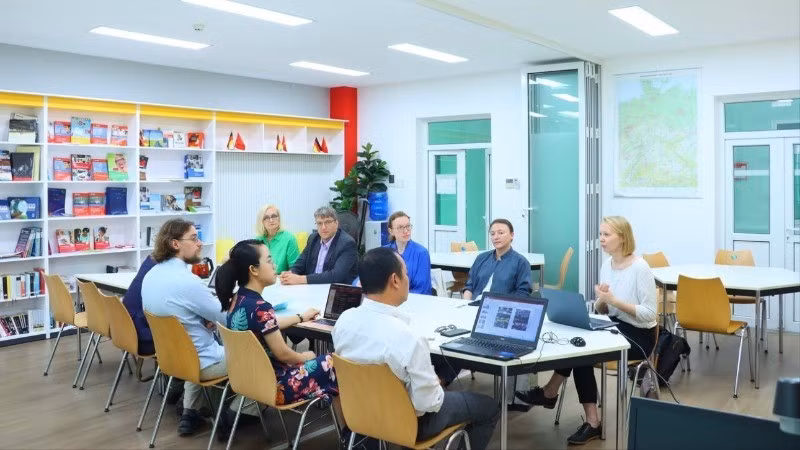 Đoàn công tác của Đại học Tartu, Estonia làm việc với Đại học Huế để thúc đẩy hợp tác giáo dục.