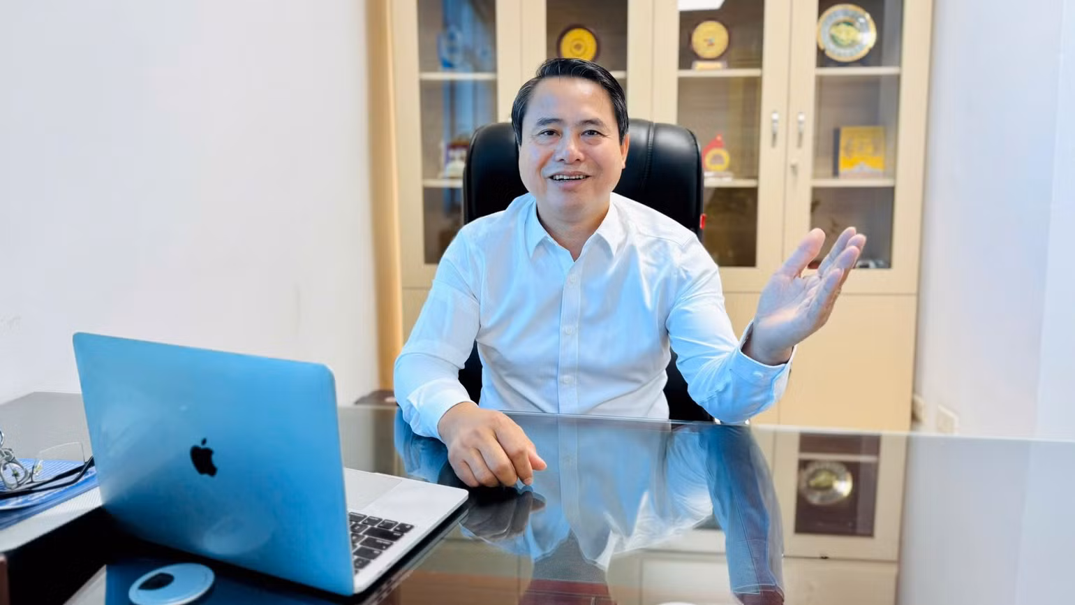 ong-luong-duy-ngan-6600.jpg