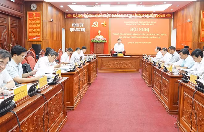 Toàn cảnh hội nghị.