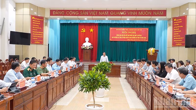 Quang cảnh hội nghị thông qua Dự thảo báo cáo kết quả kiểm tra đợt 2 đối với Ban Thường vụ Tỉnh ủy Đồng Tháp.