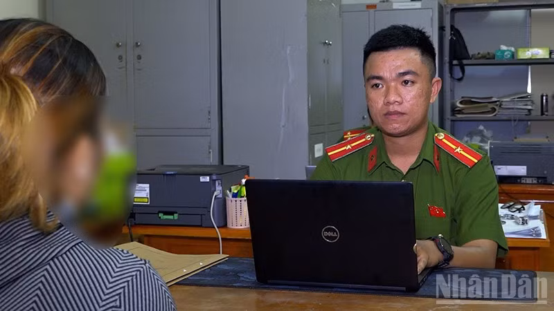P.T.C.T. tại cơ quan công an.