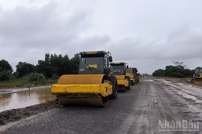 Một dự án đầu tư công tỉnh Thanh Hóa đang vào giai đoạn hoàn thiện. (ẢNH: KHÁNH GIANG)