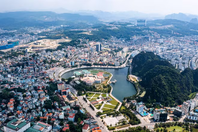 Một góc Hạ Long. Ảnh: Thành Đạt