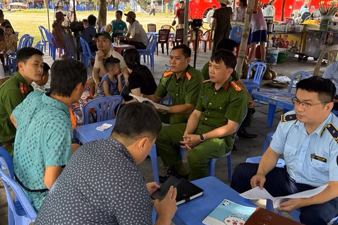Lực lượng chức năng xác minh sự việc.