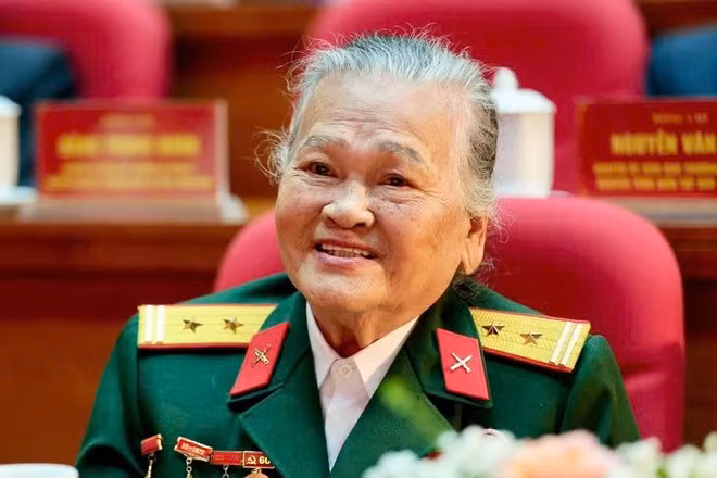 Anh hùng Lực lượng vũ trang nhân dân Ngô Thị Tuyển.