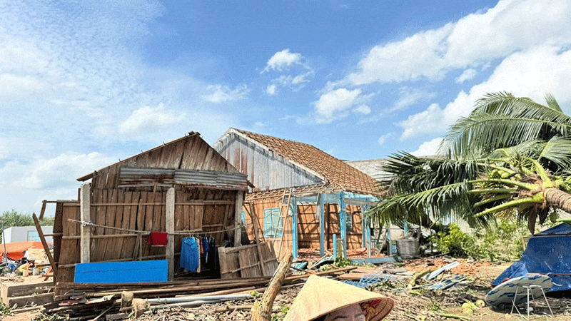 Một ngôi nhà bị thiệt hại do bão số 3 ở xã Ba Sao (tỉnh Đồng Tháp).