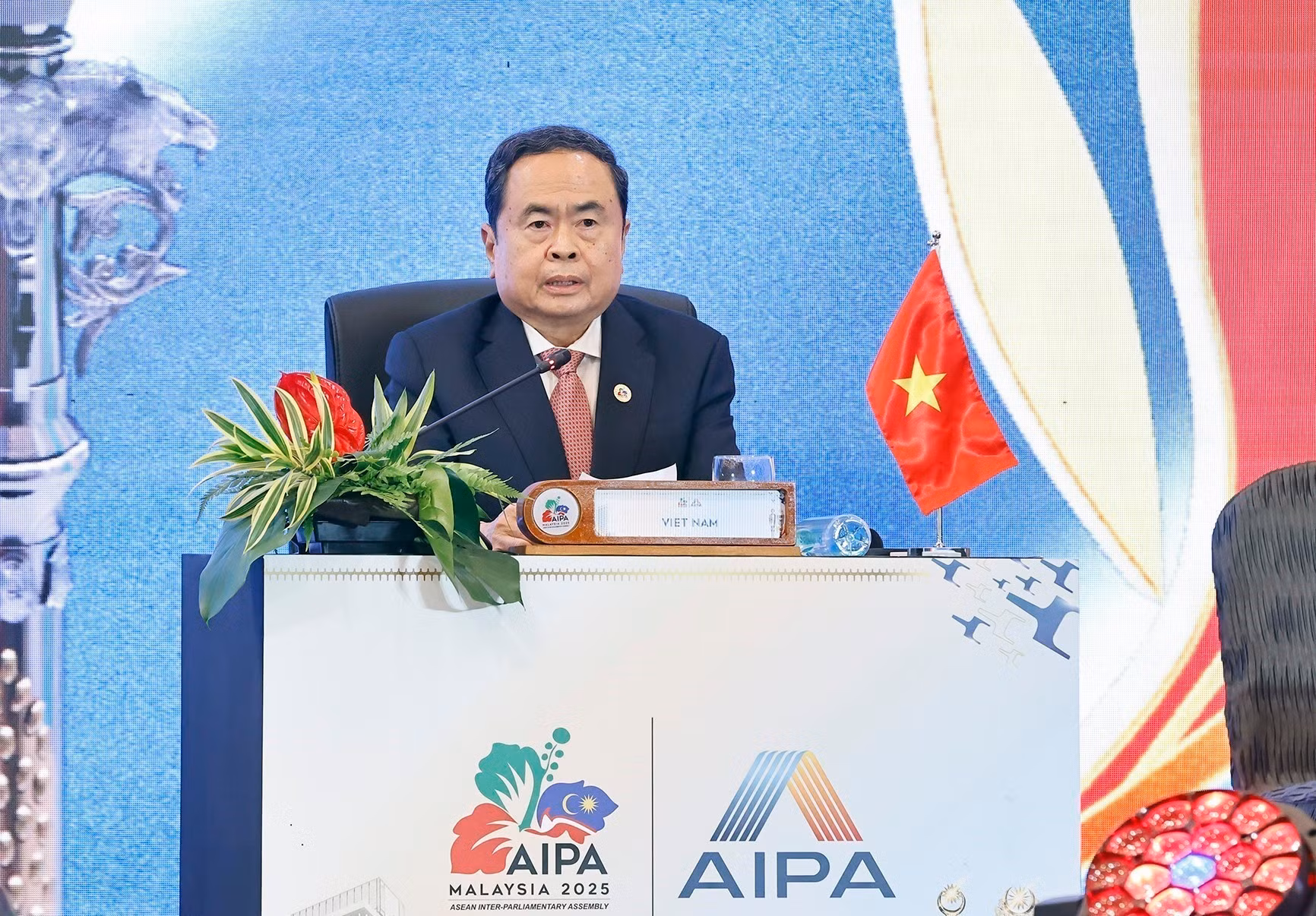 vna-potal-chu-tich-quoc-hoi-tran-thanh-man-tham-du-phien-toan-the-thu-nhat-aipa-46-8282393.jpg