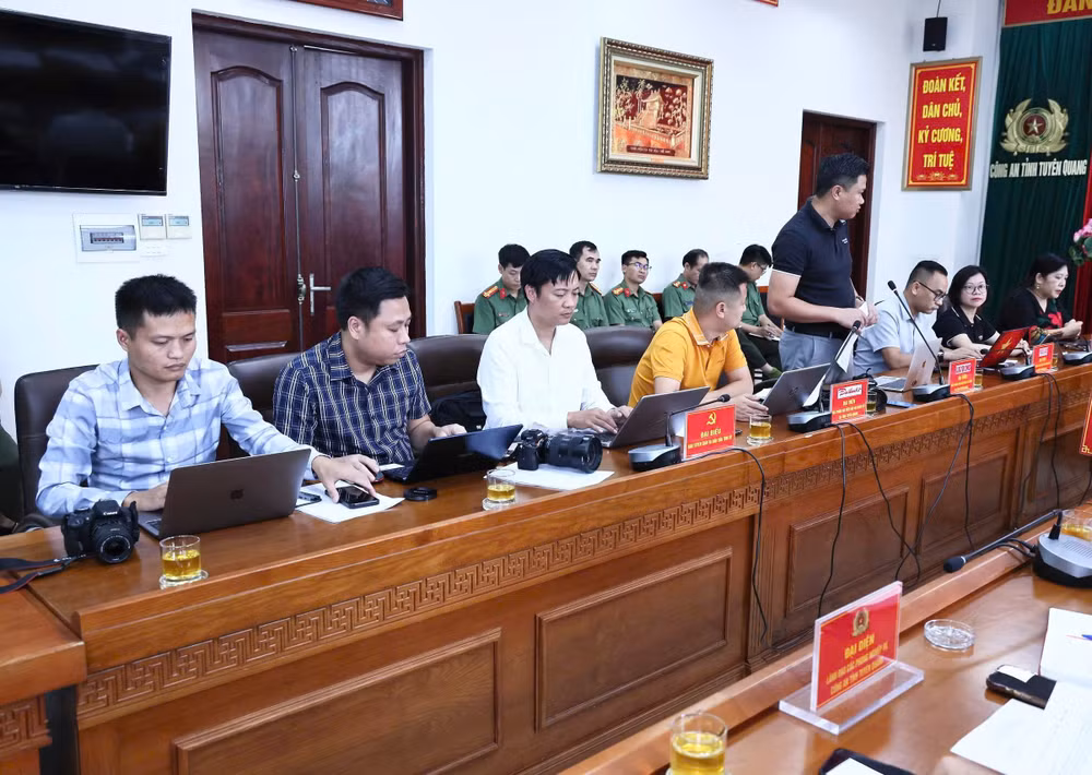 anh-2-2562.jpg