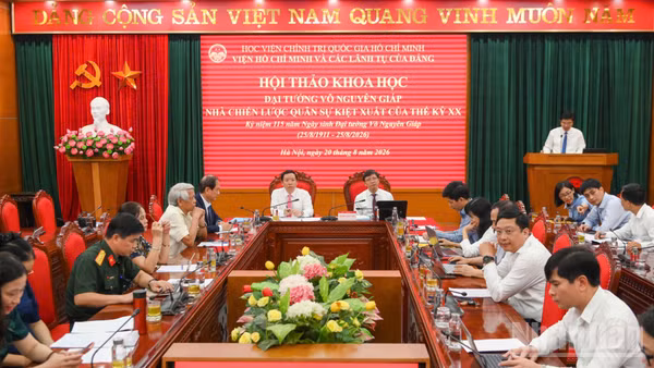 Hội thảo khoa học "Đại tướng Võ Nguyên Giáp-Nhà chiến lược quân sự kiệt xuất của thế kỷ XX". (Ảnh: THẾ ĐẠI)
