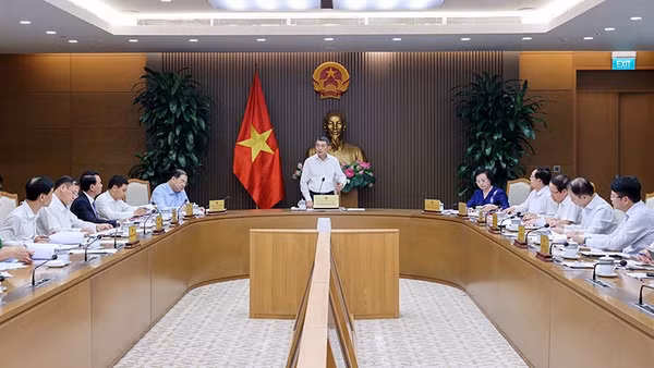 Thường trực Chính phủ họp bàn giải pháp, cách thức thực hiện cải cách, cắt giảm thủ tục hành chính, điều kiện kinh doanh. Ảnh | NHẬT BẮC
