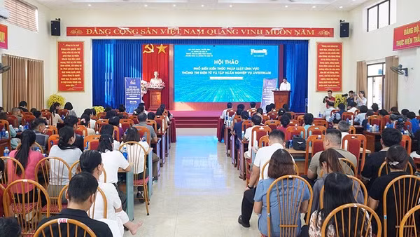 Sự kiện có sự tham dự của 200 đại biểu là hội viên nông dân, phụ nữ, hợp tác xã và doanh nghiệp địa phương.