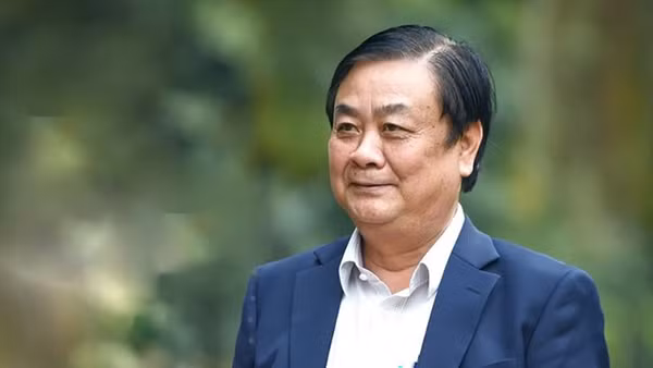 Tác giả Lê Minh Hoan.