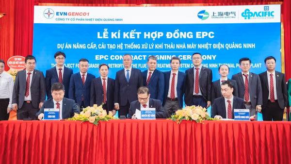 Lễ ký kết Hợp đồng EPC Dự án nâng cấp, cải tạo hệ thống xử lý khí thải Nhà máy Nhiệt điện Quảng Ninh. (Ảnh: EVNGENCO1 cung cấp) 