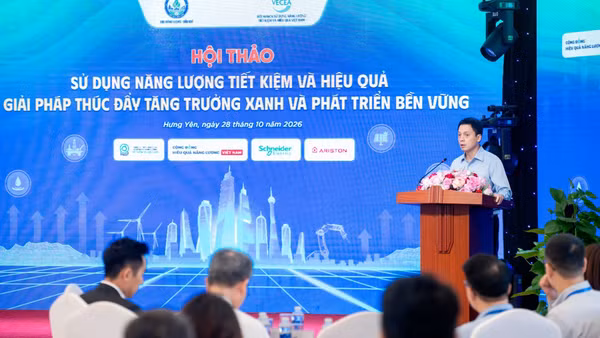 Ông Lại Đức Tuấn đại diện Cục Năng lượng-Dầu khí, Bộ Công thương phát biểu khai mạc hội thảo. (Ảnh: Ban tổ chức)