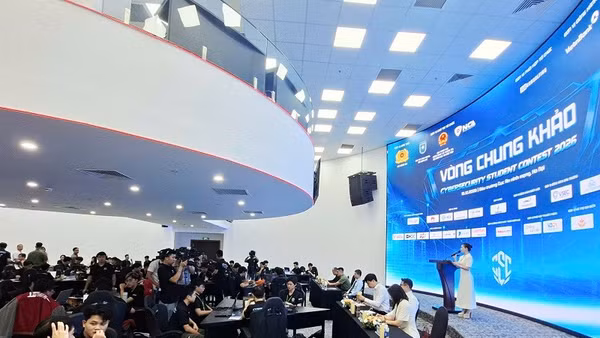 Vòng Chung khảo Cuộc thi “Sinh viên An ninh mạng 2026”. (Ảnh QUANG HUY)