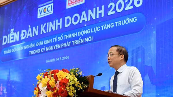 Phó Chủ tịch VCCI Bùi Trung Nghĩa phát biểu ý kiến tại Diễn đàn Kinh doanh 2026 do Tạp chí Diễn đàn Doanh nghiệp tổ chức. (Ảnh: BTC)